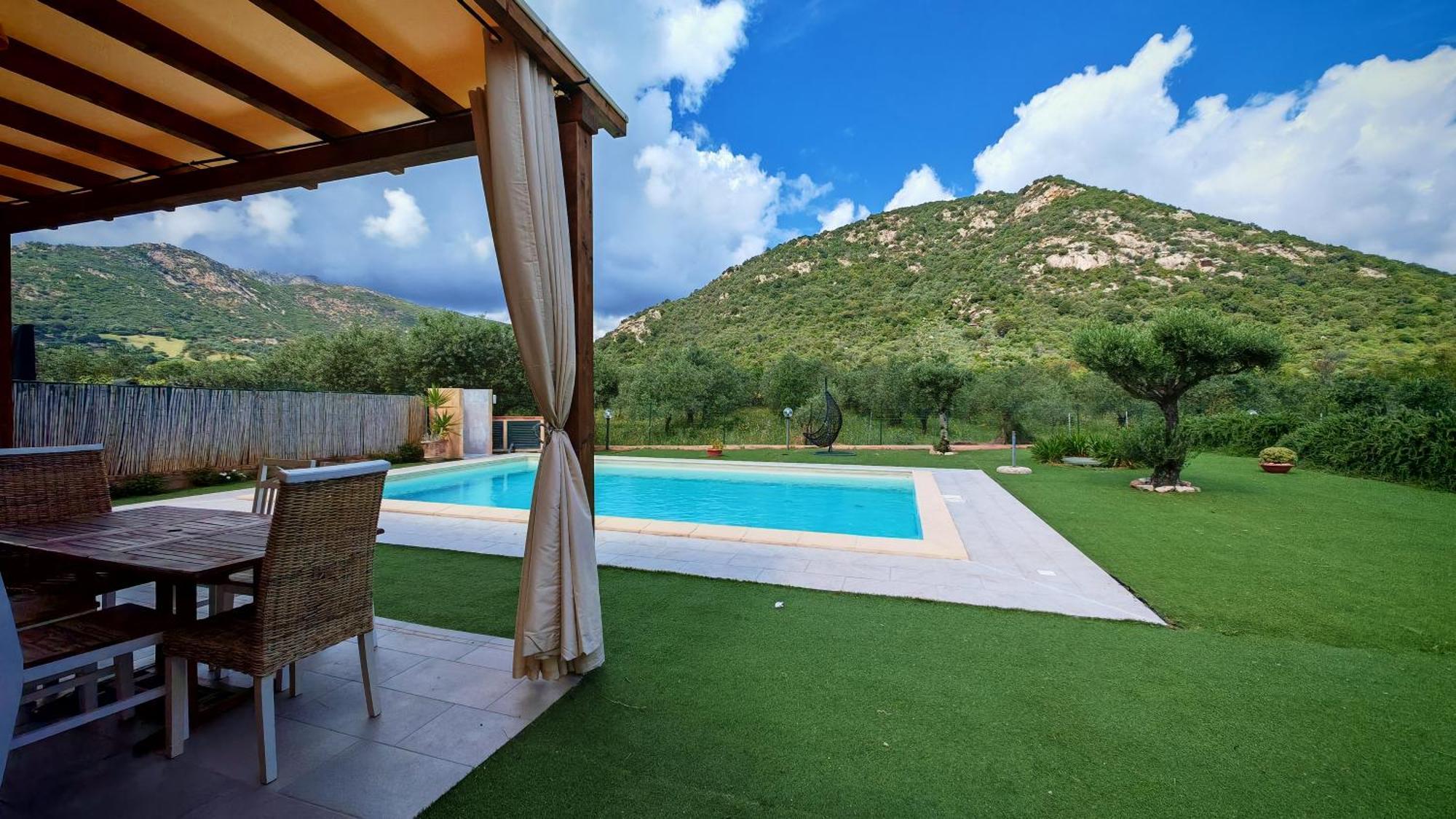 Villa Paola San Teodoro Con Piscina Privata Lu Lioni Екстер'єр фото
